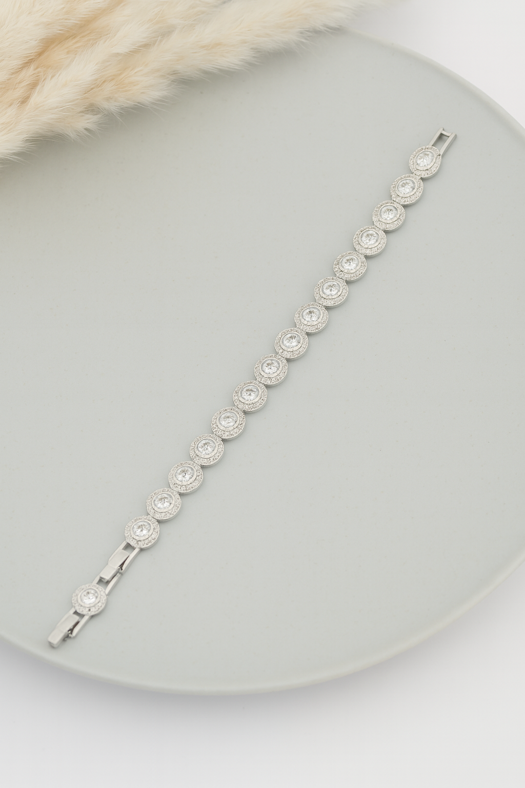 Luxe Round Bracelet