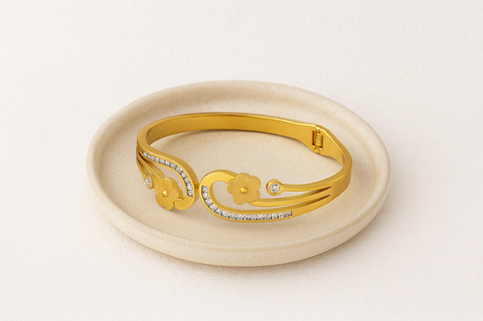 Blooming Grace Gold Bangle